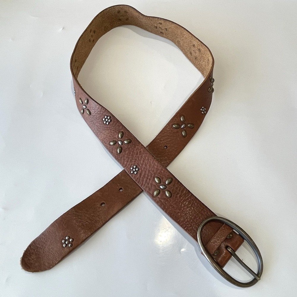 Vintage American Eagle Outfitters M Leather Belt Brass Buckle Studs Western Y2K